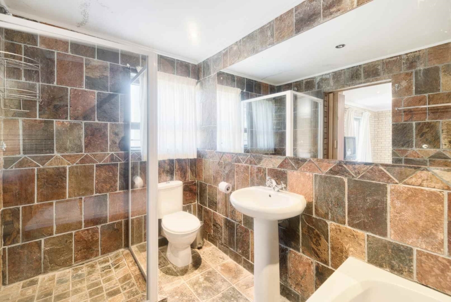 4 Bedroom Property for Sale in Pearly Beach Western Cape